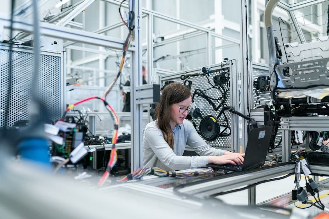 The AI Operator Revolution in SaaS